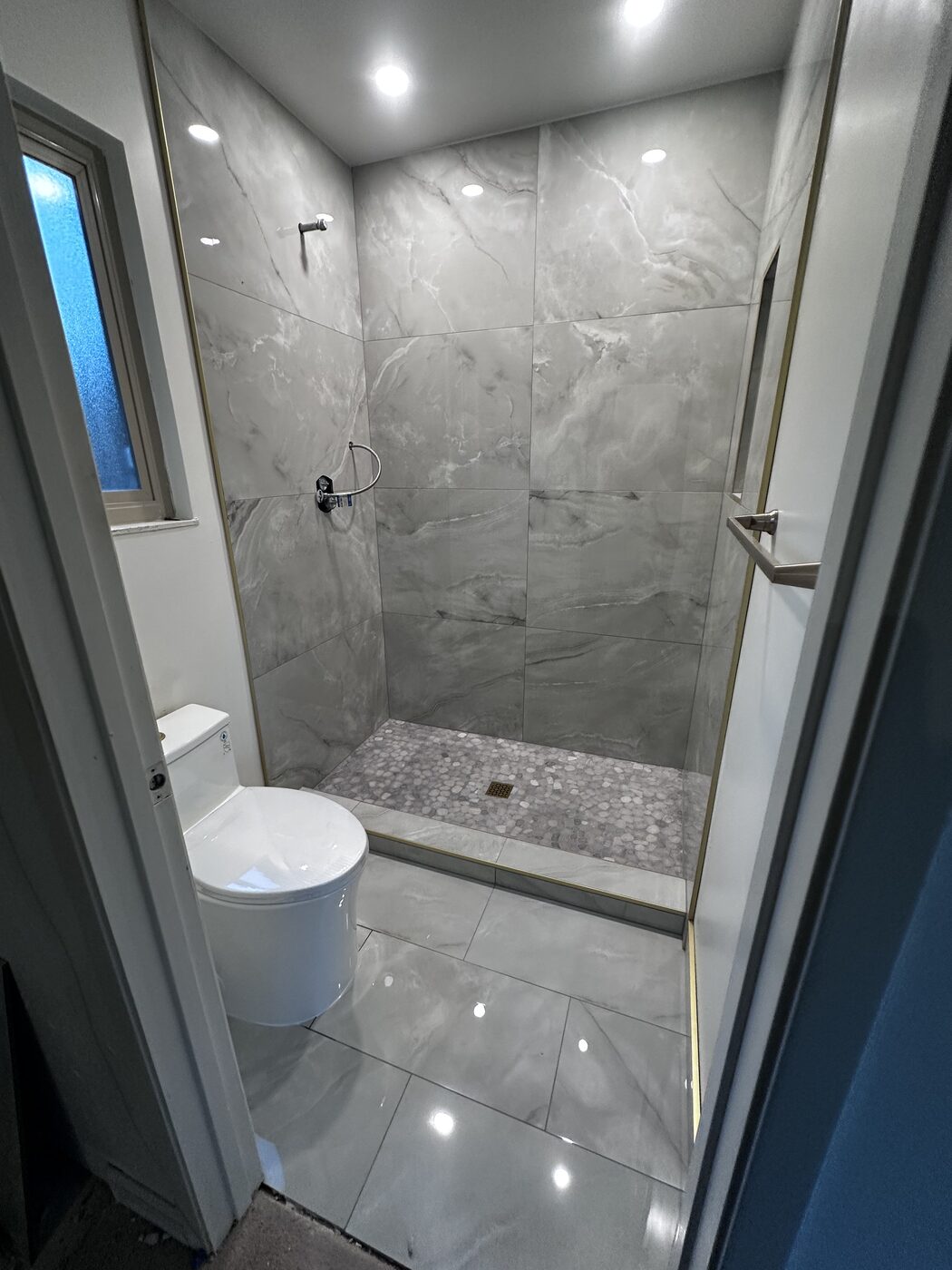 Grey stone shower